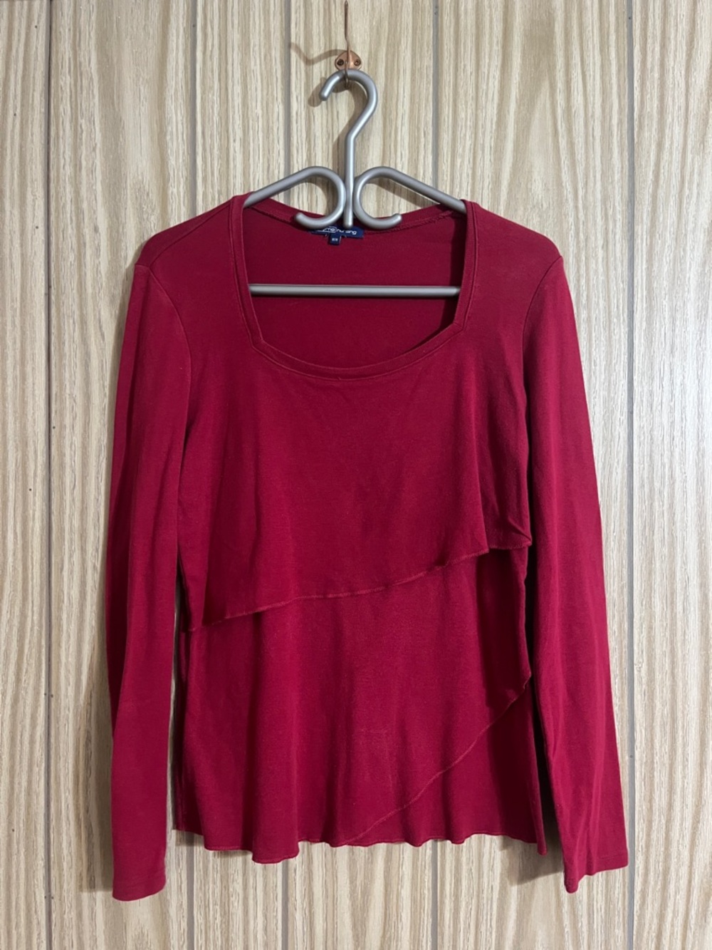 Thyme nursing Layered Scoop-Neck Long Sleeve Top in Burgundy